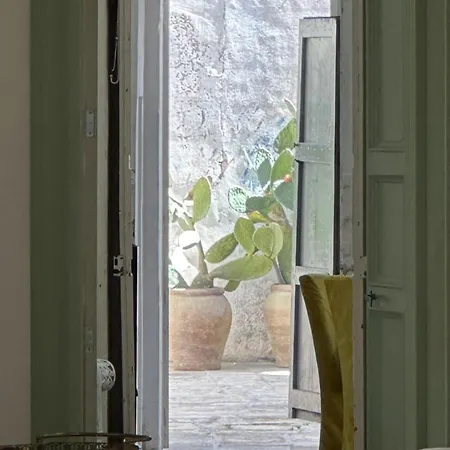 Palazzo Giustiniani L'ambasciatore ヴィラ *